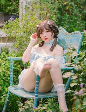 A片A三女人久久7777_蓝光在线播放观看