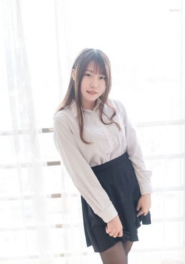 吻胸摸下面激情视频_剧情片高清视频播放